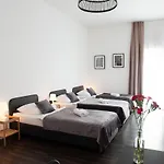 Aparthotel Lenau 3*