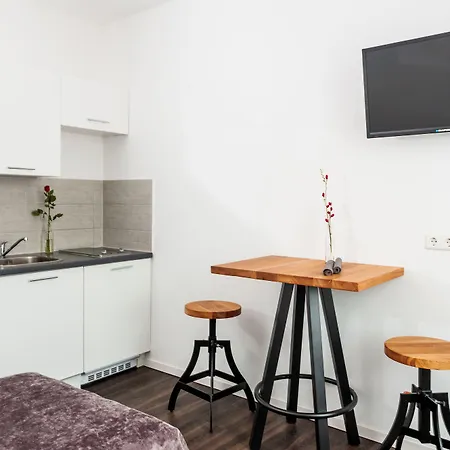 Lenau Hotel apartamentowy