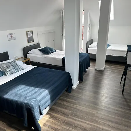 Lenau 3*